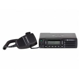 Motorola DEM400™ Radio móvil digital 64 Ch 45 Watts 